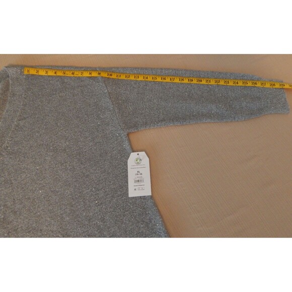 Women's Time And Tru V Neck Sequin Sweater GRAY Pullover Size XL (16-18) NWT - Picture 5 of 16